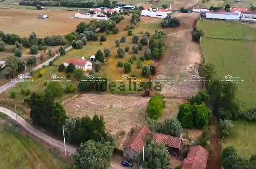 Moradia T1 à venda em Brogueira, Parceiros de Igreja e Alcorochel, €210.000