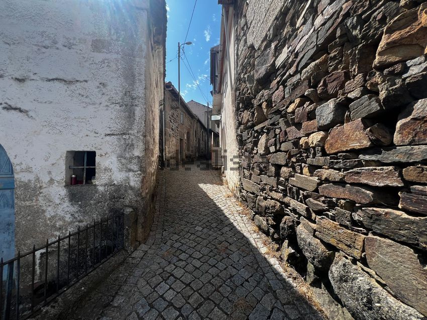 Moradia T3 à venda em Lazarim, Lamego — foto 2