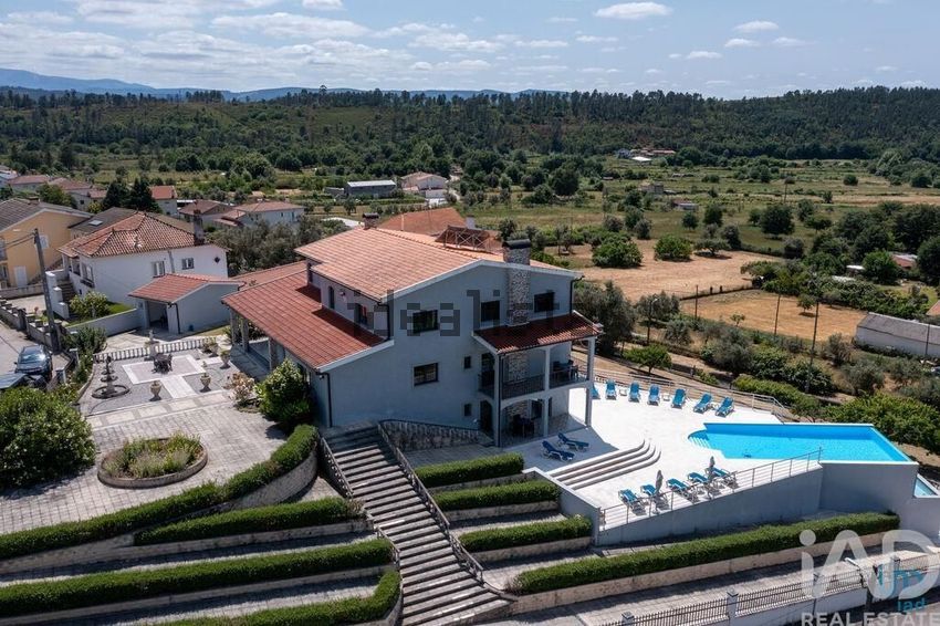 Moradia T6+ em Secarias, €599.500