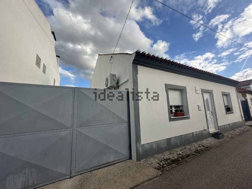 Moradia T4 em Pego, €195.000