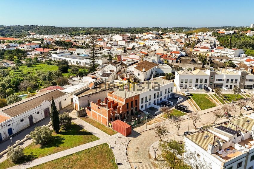 Moradia T4 à venda em Moncarapacho, €485.000