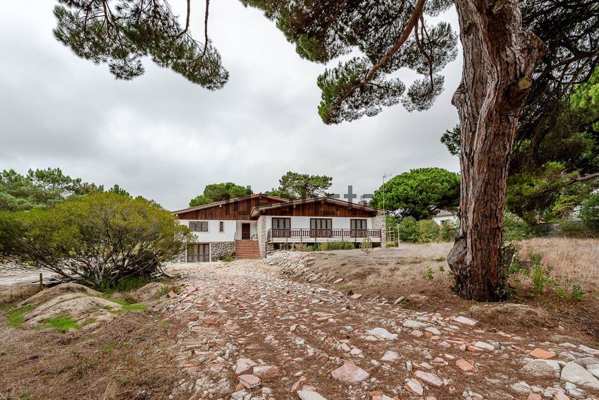 Moradia T6+ em Colares, €2.300.000