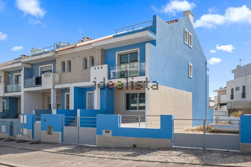 Moradia T3 em Atalaia e Alto Estanqueiro-Jardia, €595.000