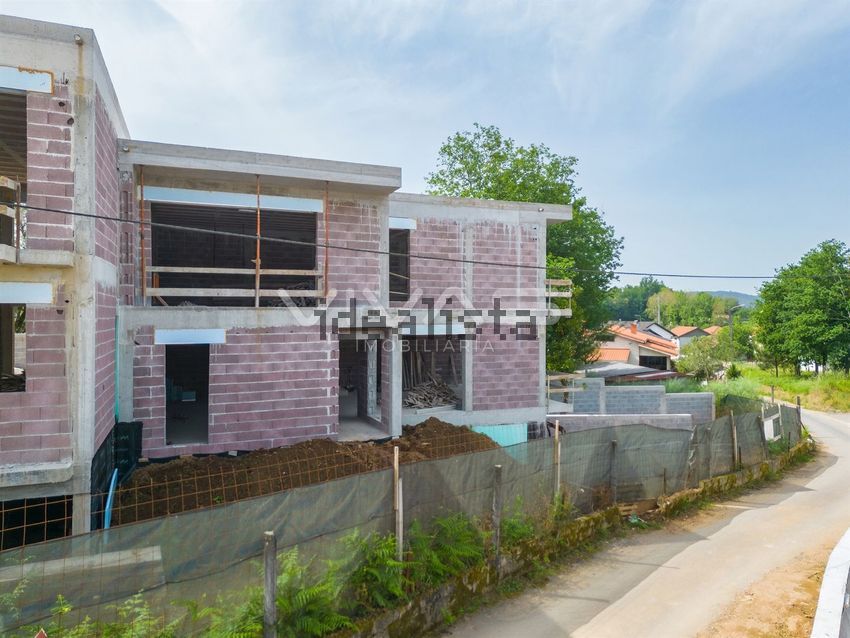 Moradia T3 à venda em Carreiras (São Miguel) e Carreiras (Santiago), Vila Verde — foto 4