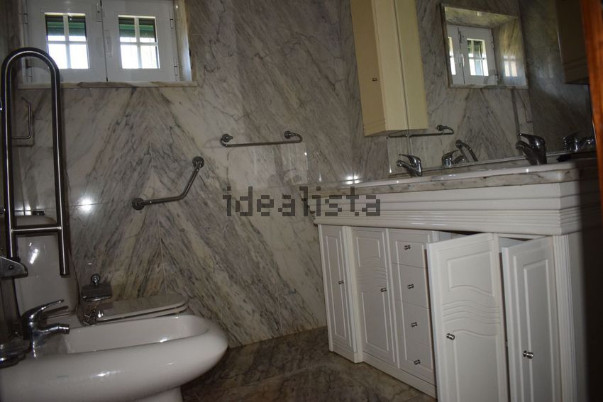 Moradia T5 à venda em Santa Maria da Feira, Travanca, Sanfins e Espargo, Santa Maria da Feira — foto 13