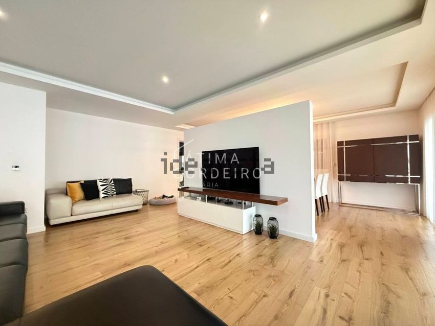 Moradia T4 à venda em Quinta do Anjo, Palmela — foto 2