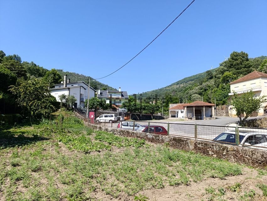 Moradia T5 à venda em Famalicão, Guarda — foto 4