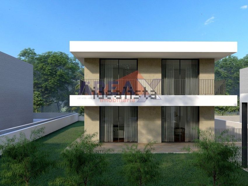 Moradia T4 à venda em Vila de Cucujães, Oliveira de Azeméis — foto 3