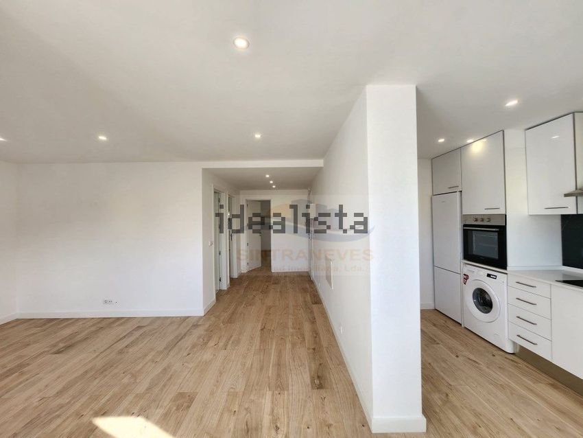 Apartamento T2 à venda em Mina de Água, Amadora — foto 9
