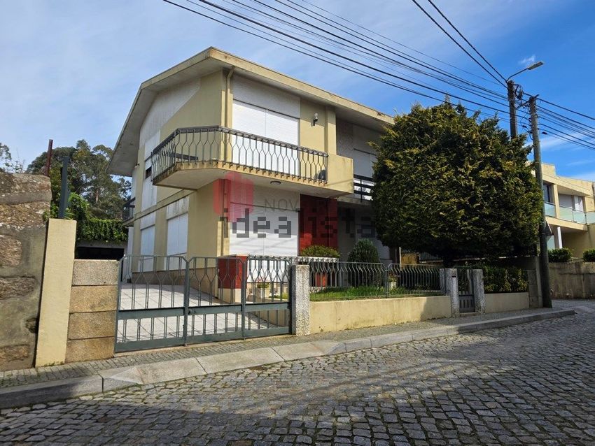 Moradia T6+ em Nogueira e Silva Escura, €398.000