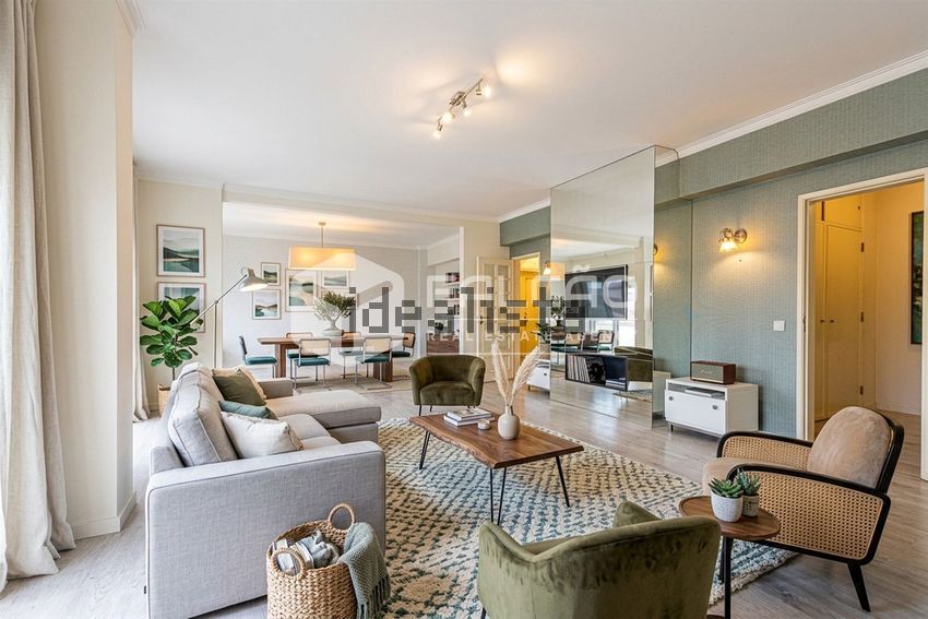Apartamento T4 em União de Freguesias da Cidade de Santarém, €460.000