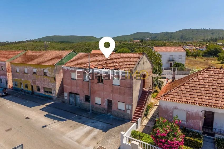 Moradia T5 em Redinha, €160.000
