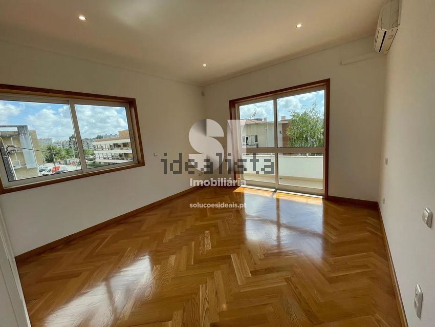 Moradia T6+ à venda em Cidade da Maia, Maia — foto 31