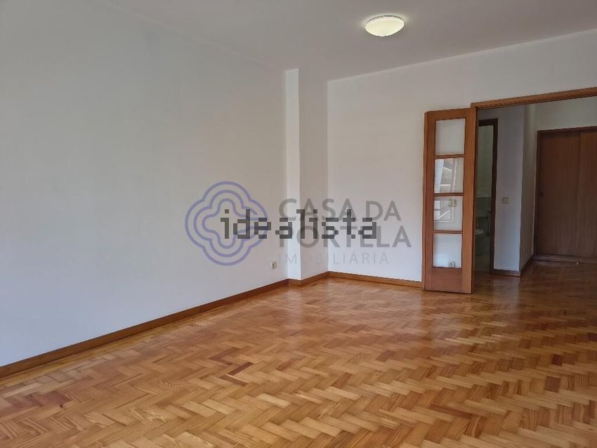 Apartamento T3 à venda em Vilar de Andorinho, Vila Nova de Gaia — foto 6