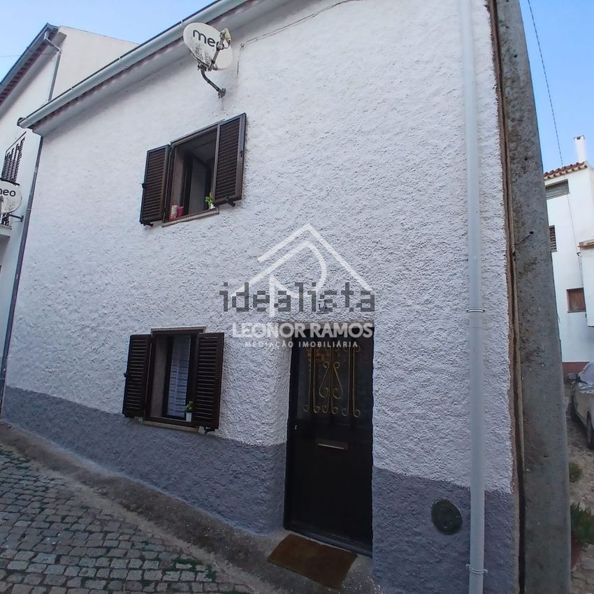 Moradia T3 em Zebreira e Segura, €49.500