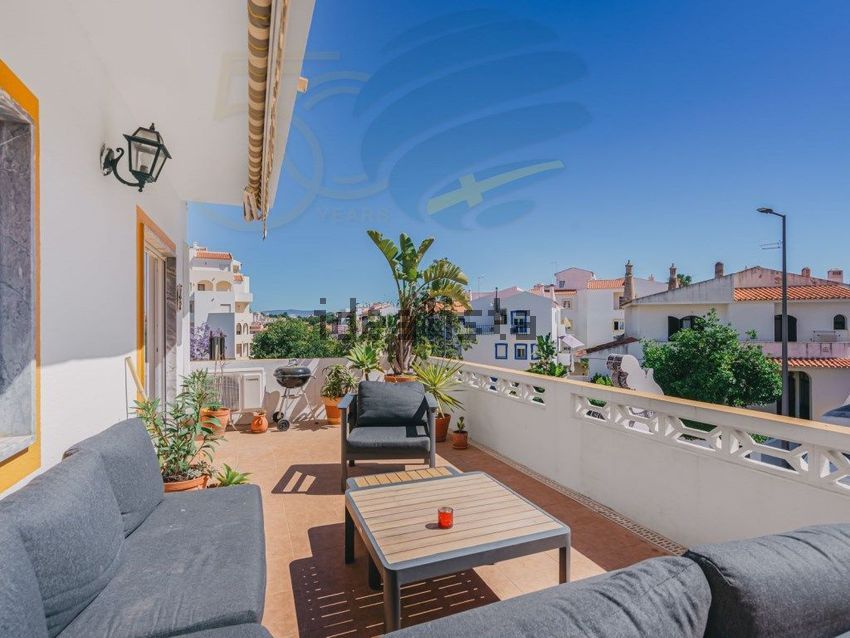 Apartamento T3 em Ferragudo, €460.000