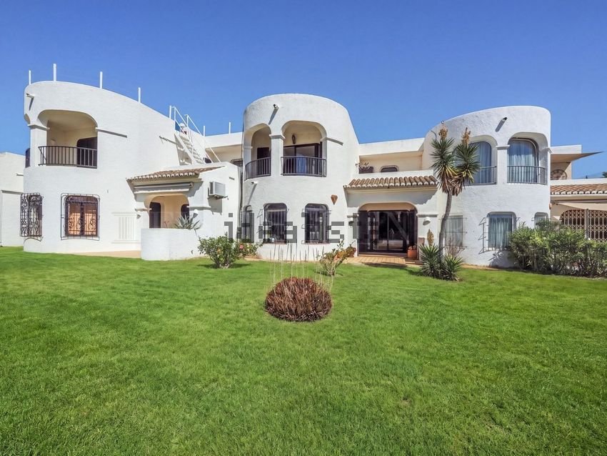 Moradia T2 em Lagoa e Carvoeiro, €412.000