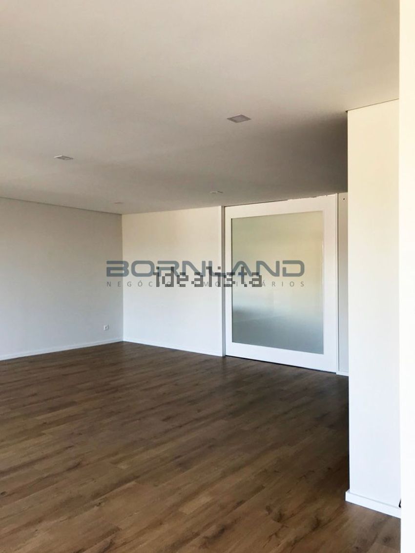 Moradia T3 à venda em Palmeira, Braga — foto 3