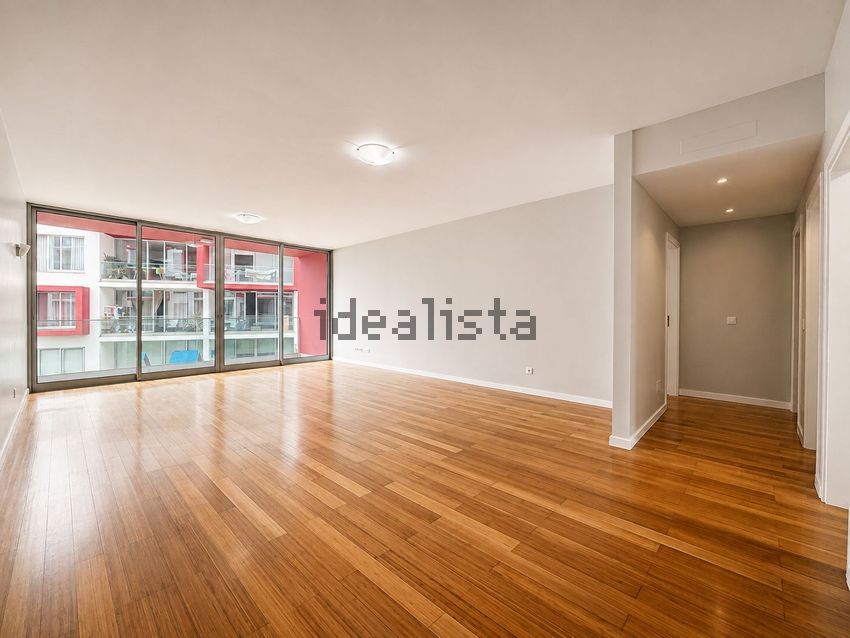 Apartamento T2 em São Martinho, €430.000