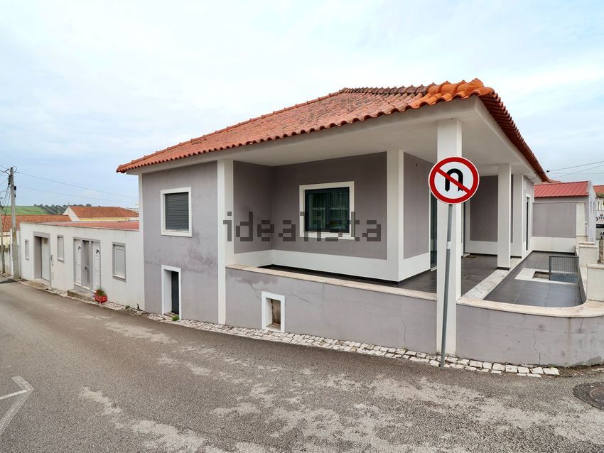 Moradia T3 à venda em São Pedro da Cadeira, Torres Vedras — foto 2