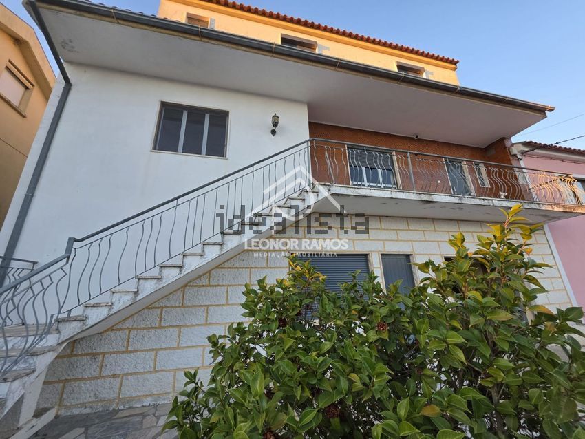 Moradia T4 em Cebolais de Cima e Retaxo, €289.900