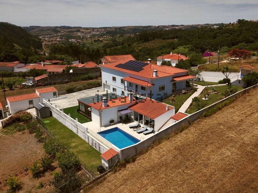 Moradia T5 em Vimeiro, €790.000