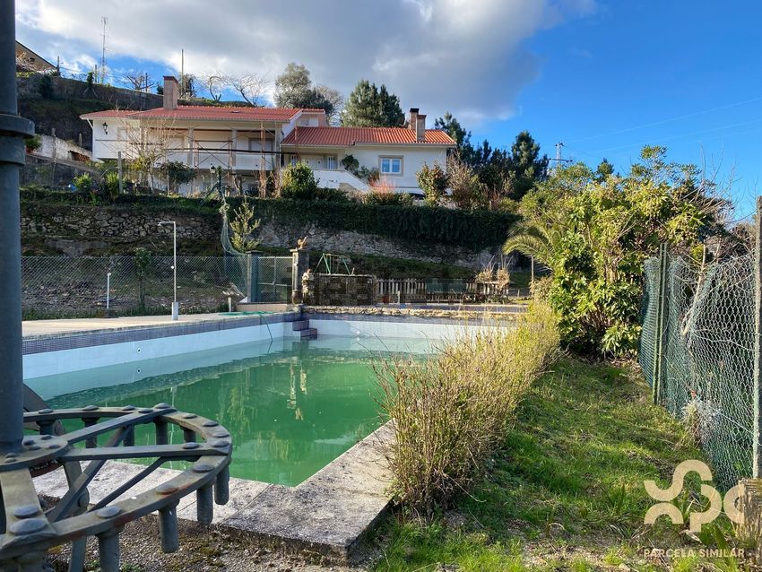 Moradia T5 em Portela, €499.000