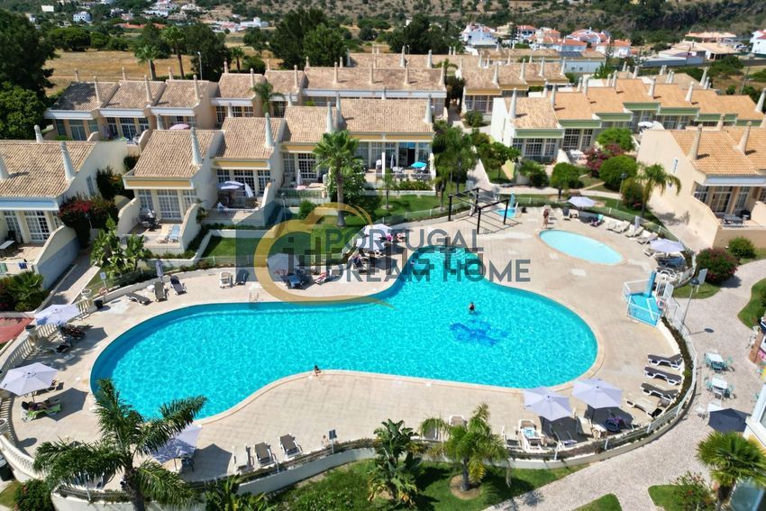 Moradia T2 em Albufeira e Olhos de Água, €350.000