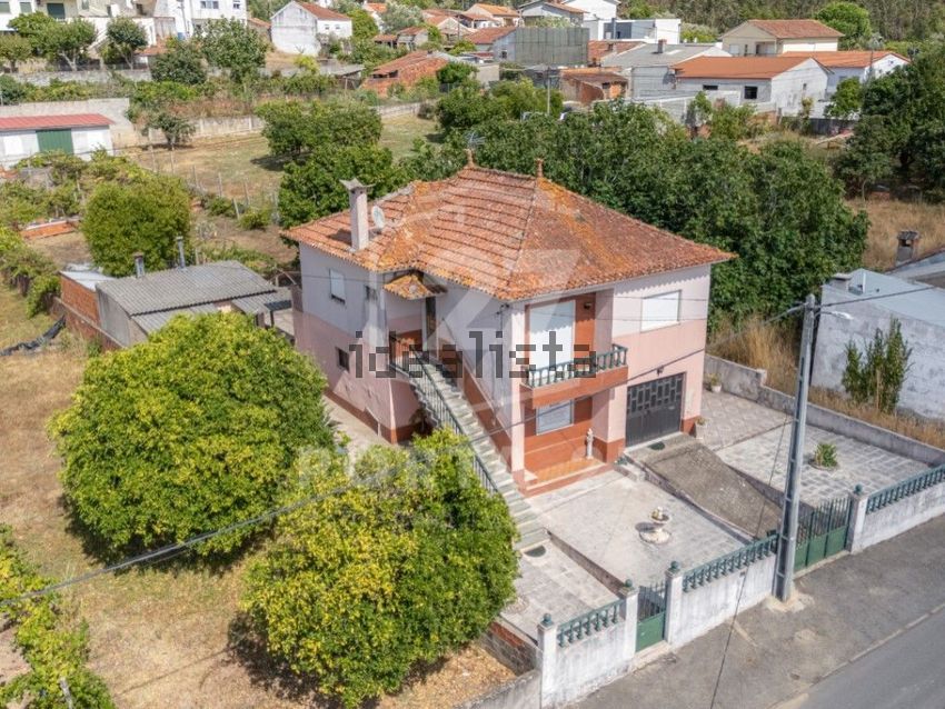Moradia T3 em Assafarge e Antanhol, €295.000