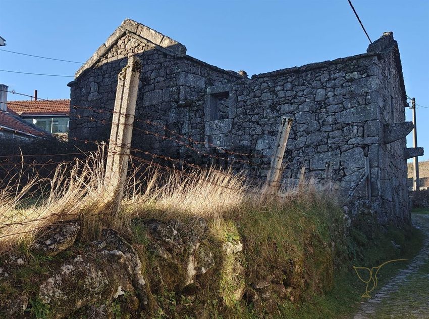Moradia T0 em Castro Laboreiro e Lamas de Mouro, €62.000