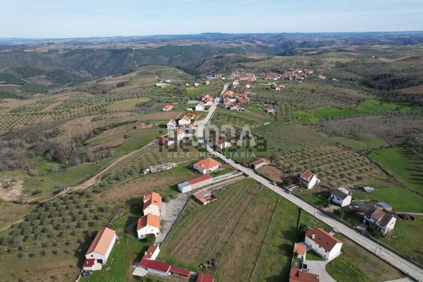 Moradia T4 à venda em Grijó de Parada, Bragança — foto 25