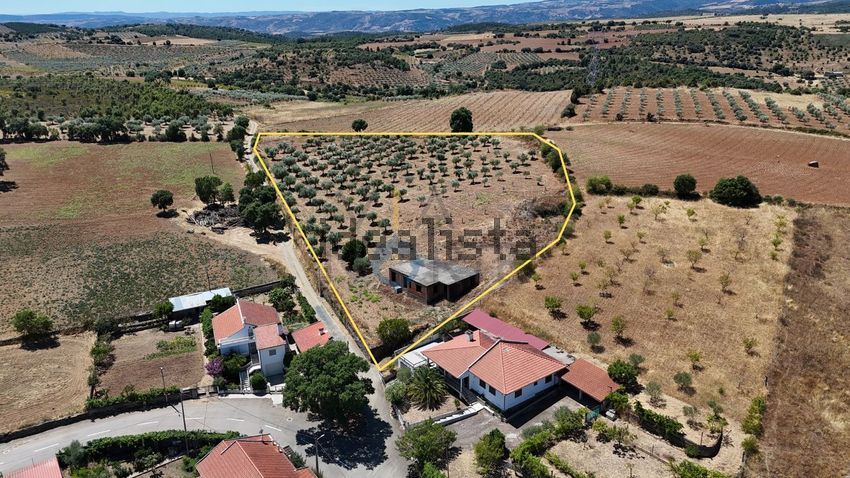 Moradia T4 à venda em Castro Vicente, Mogadouro — foto 2