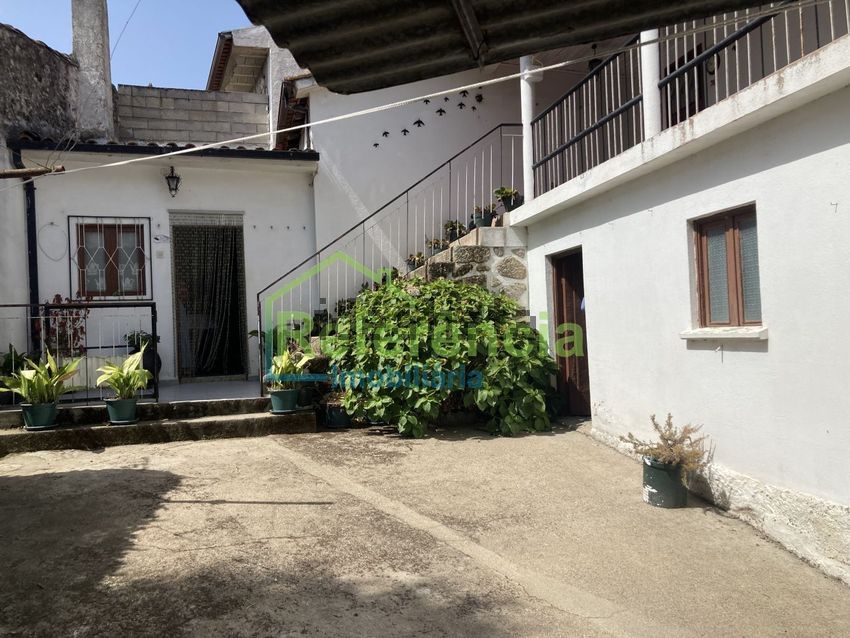 Moradia T4 à venda em Santa Maria Maior, Chaves — foto 2