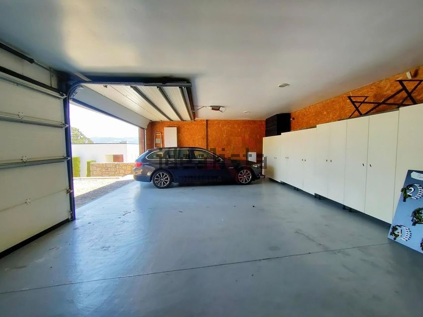 Moradia T5 à venda em Lordelo, Guimarães — foto 30