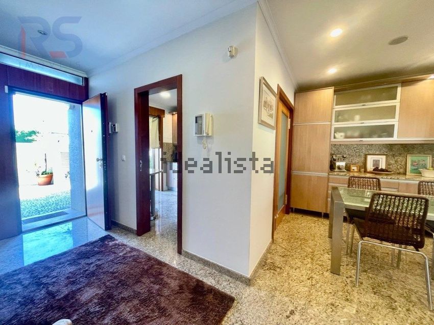 Moradia T5 à venda em Castêlo da Maia, Maia — foto 2