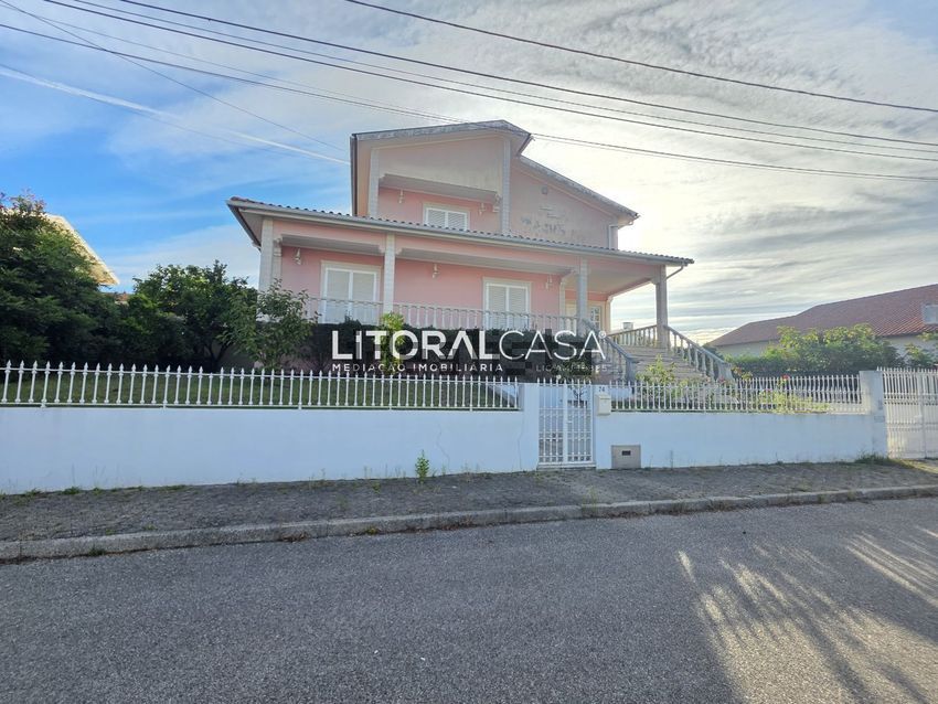Moradia T4 em Borralha, €360.000