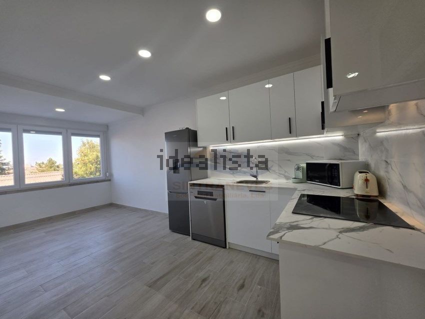 Apartamento T3 em Águas Livres, €319.000