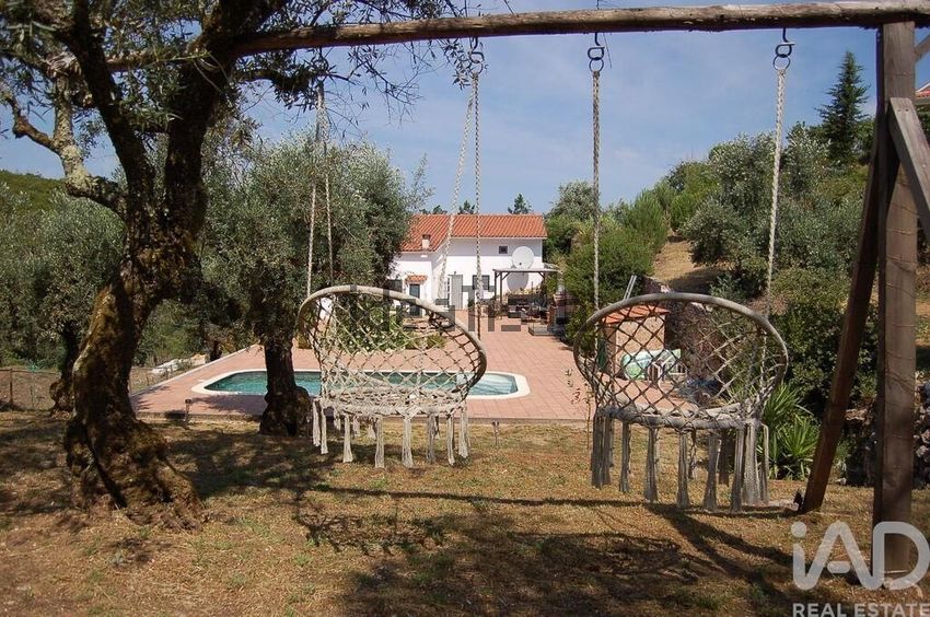 Moradia T5 em Almoster, €350.000