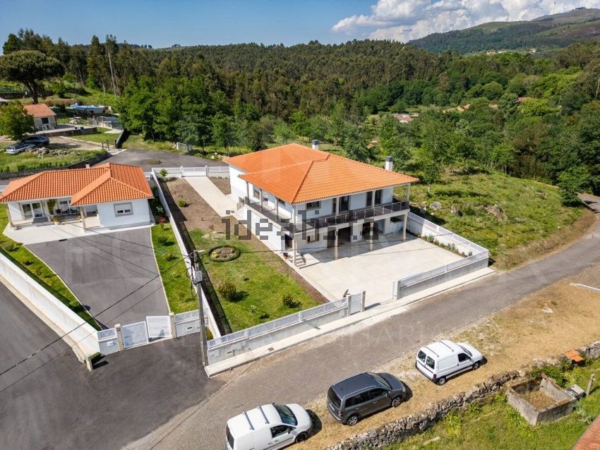 Moradia T3 à venda em Formariz e Ferreira, Paredes de Coura — foto 2
