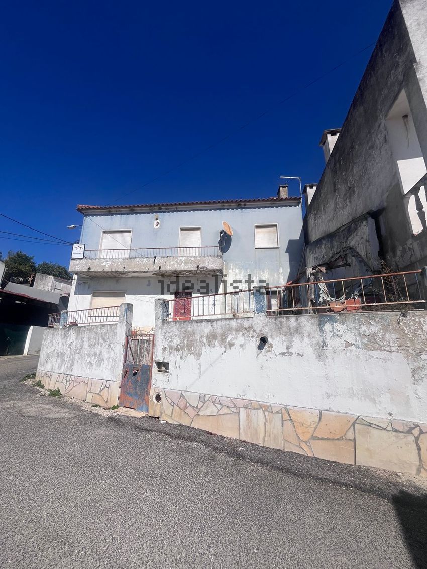 Moradia T4 em Aveiras de Baixo, €118.000