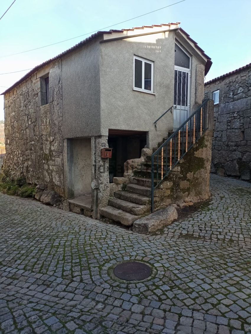 Moradia T0 à venda em Santiago de Cassurrães e Póvoa de Cervães, Mangualde — foto 3