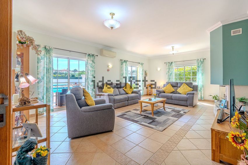 Moradia T4 em Guia, €920.000