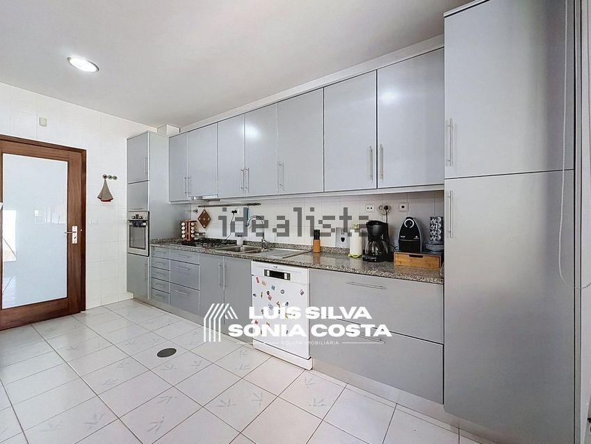 Moradia T4 à venda em Santa Maria da Feira, Travanca, Sanfins e Espargo, Santa Maria da Feira — foto 10