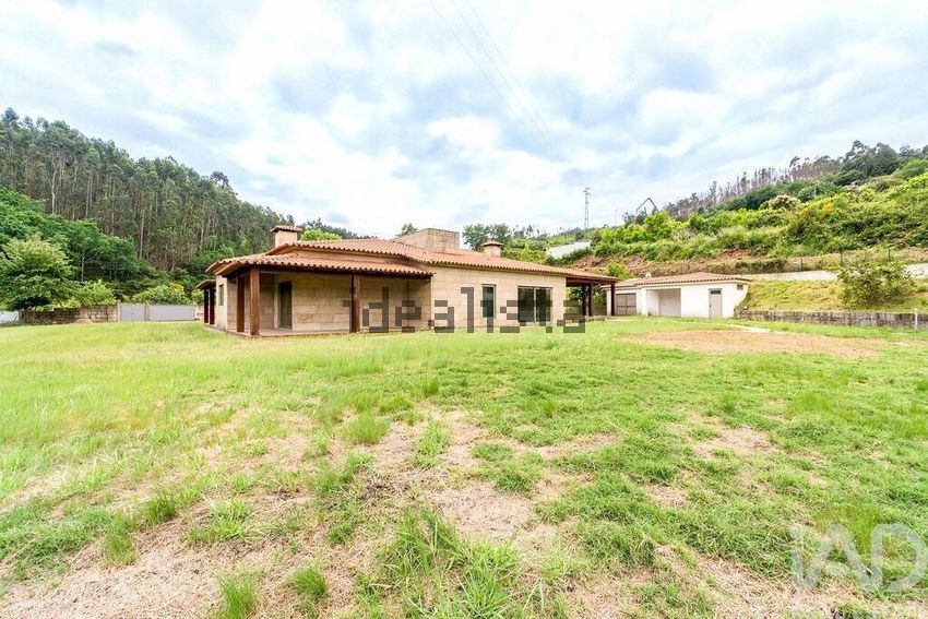Moradia T4 à venda em Recezinhos (São Mamede), Penafiel — foto 2