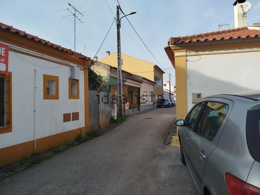 Moradia T4 em Pego, €130.000