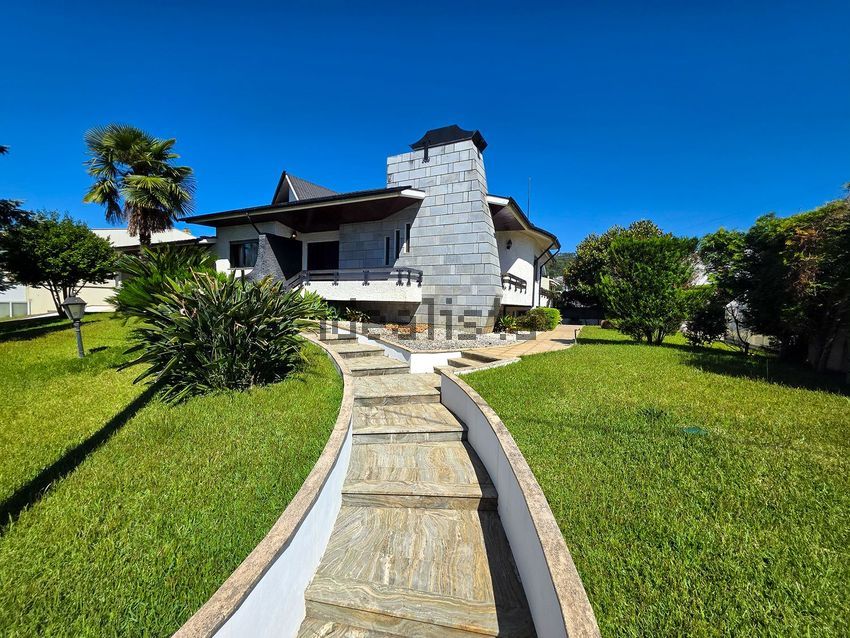 Moradia T4 em Alfena, €730.000