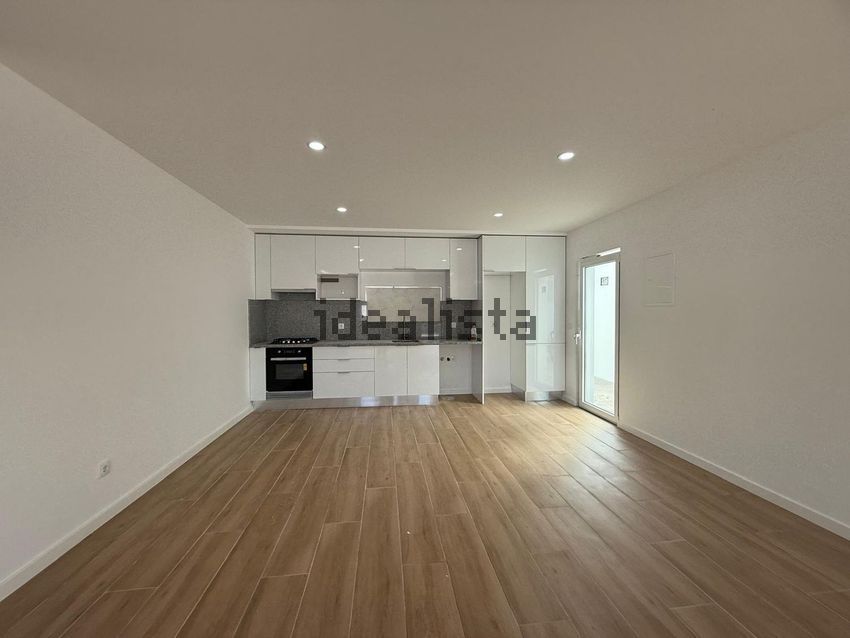 Moradia T2 à venda em Fernão Ferro, Seixal — foto 2