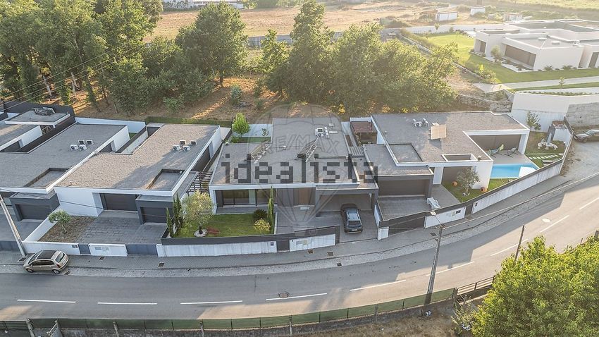 Moradia T3 à venda em Campos e Louredo, Póvoa de Lanhoso — foto 29
