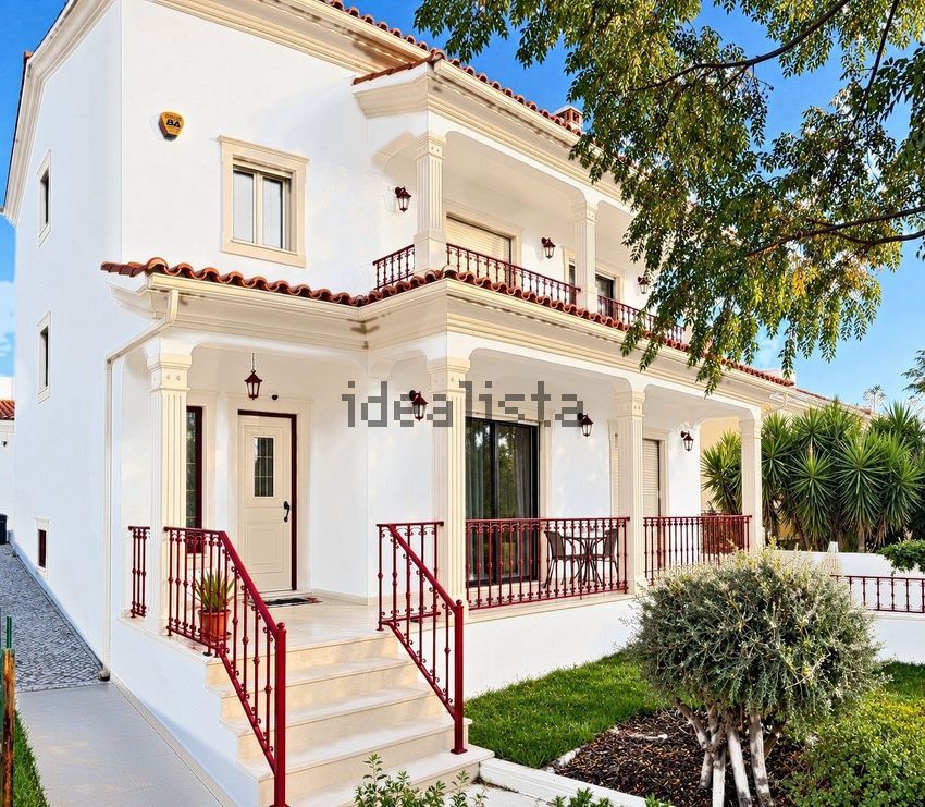 Moradia T4 em Meia Via, €569.000