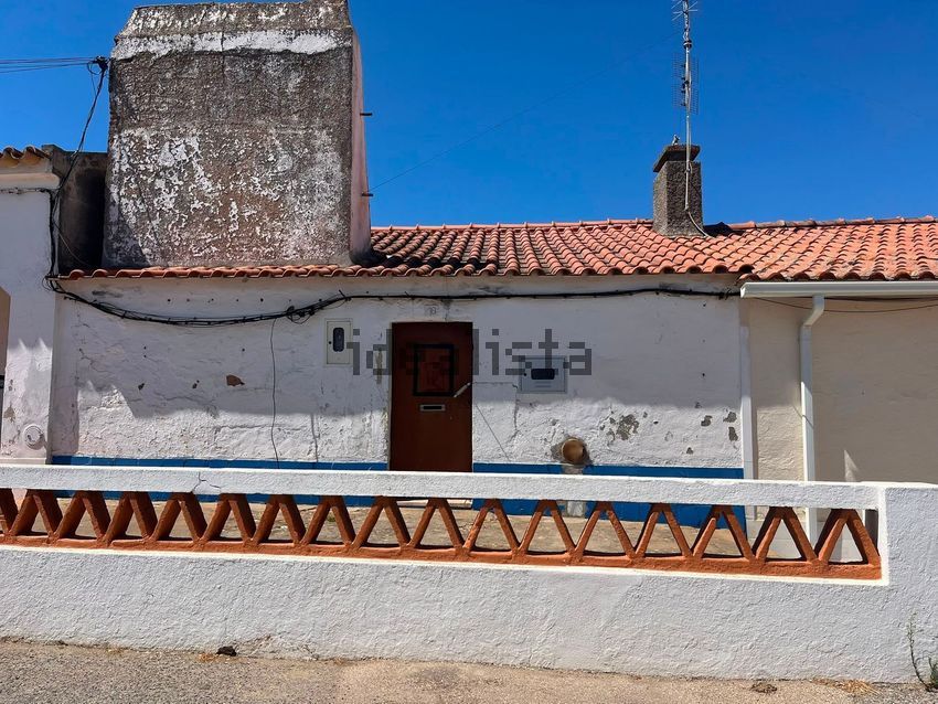Moradia T1 em Terena (São Pedro), €48.000